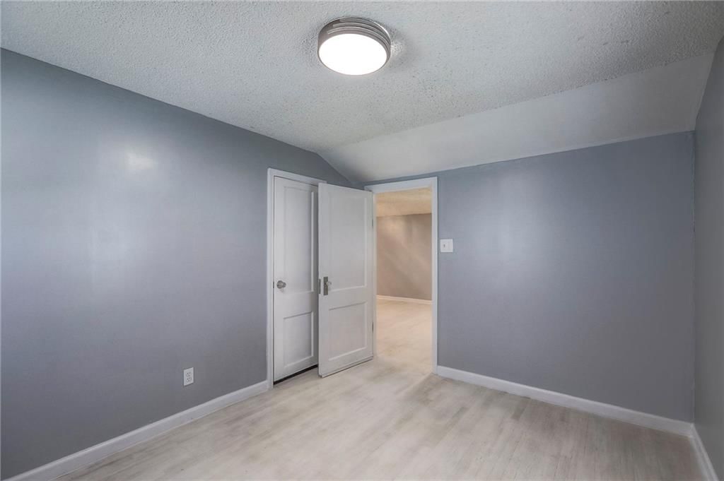1003 Pinkston Street — photo 15
