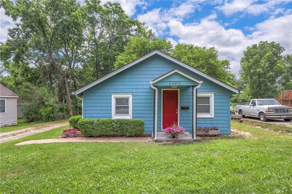 1003 Pinkston Street — photo 3