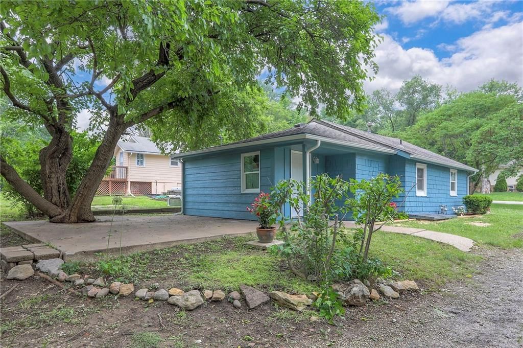 1003 Pinkston Street — photo 24