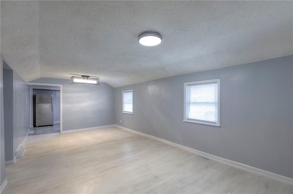 1003 Pinkston Street — photo 9
