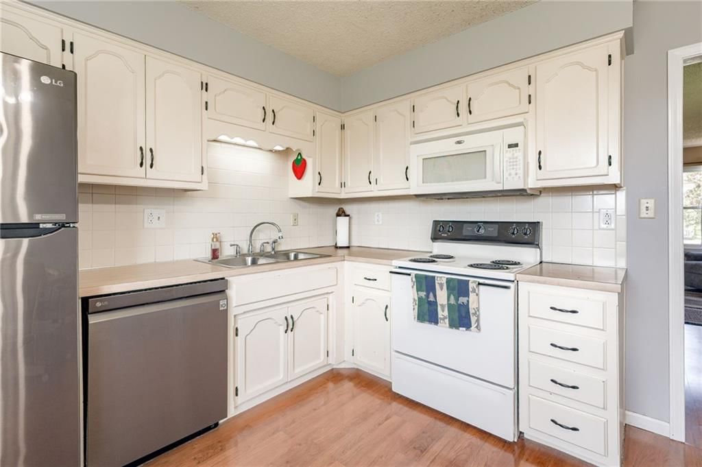 5309 NW 87th Street — photo 9