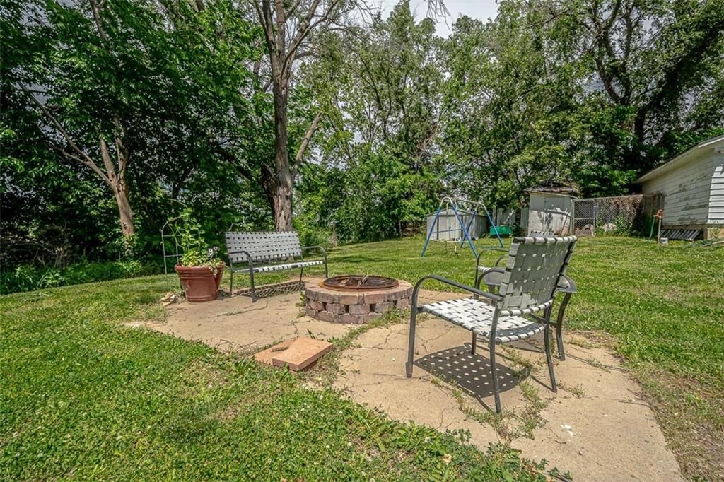 922 Frazier Street — photo 43