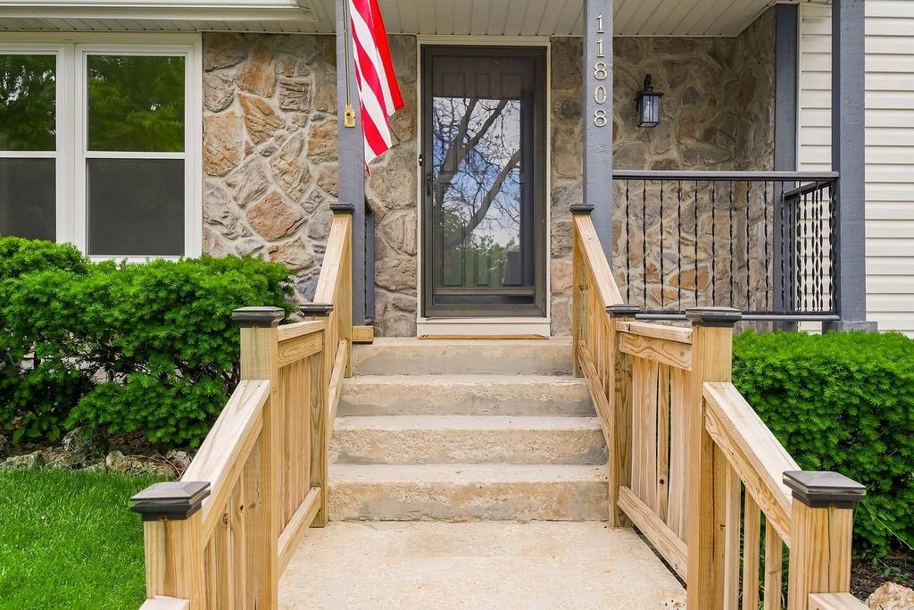 11808 Harrison Drive — photo 2