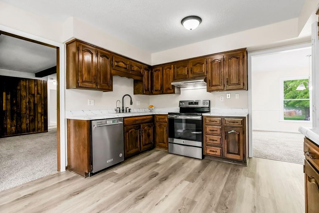 11808 Harrison Drive — photo 9