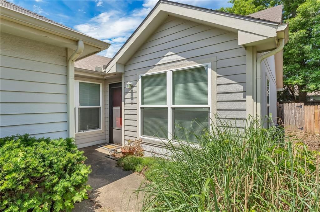 2516 Crestline Court — photo 2