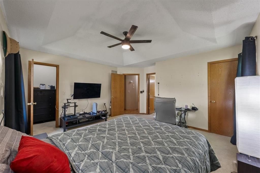 11246 Lakeview Drive — photo 10