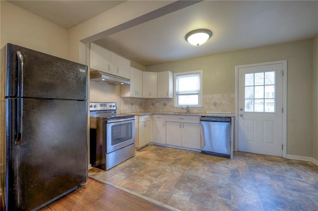 9104 Vaughn Avenue — photo 6