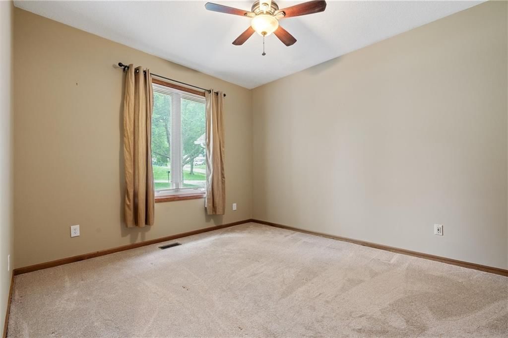 1100 White Oak Lane — photo 30