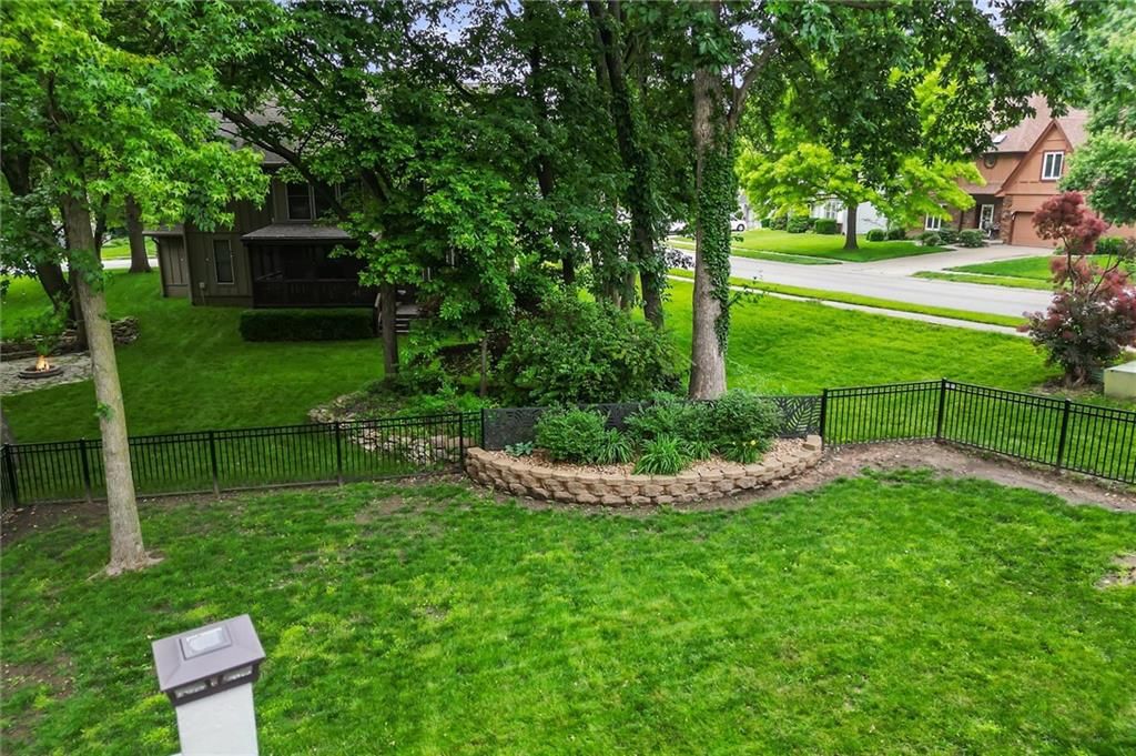 1100 White Oak Lane — photo 42