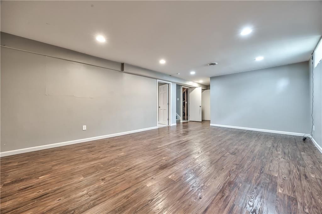 12107 Hemlock Street — photo 24