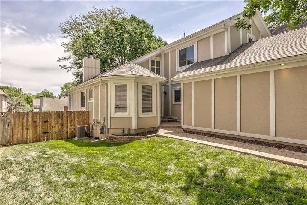 12107 Hemlock Street — photo 5