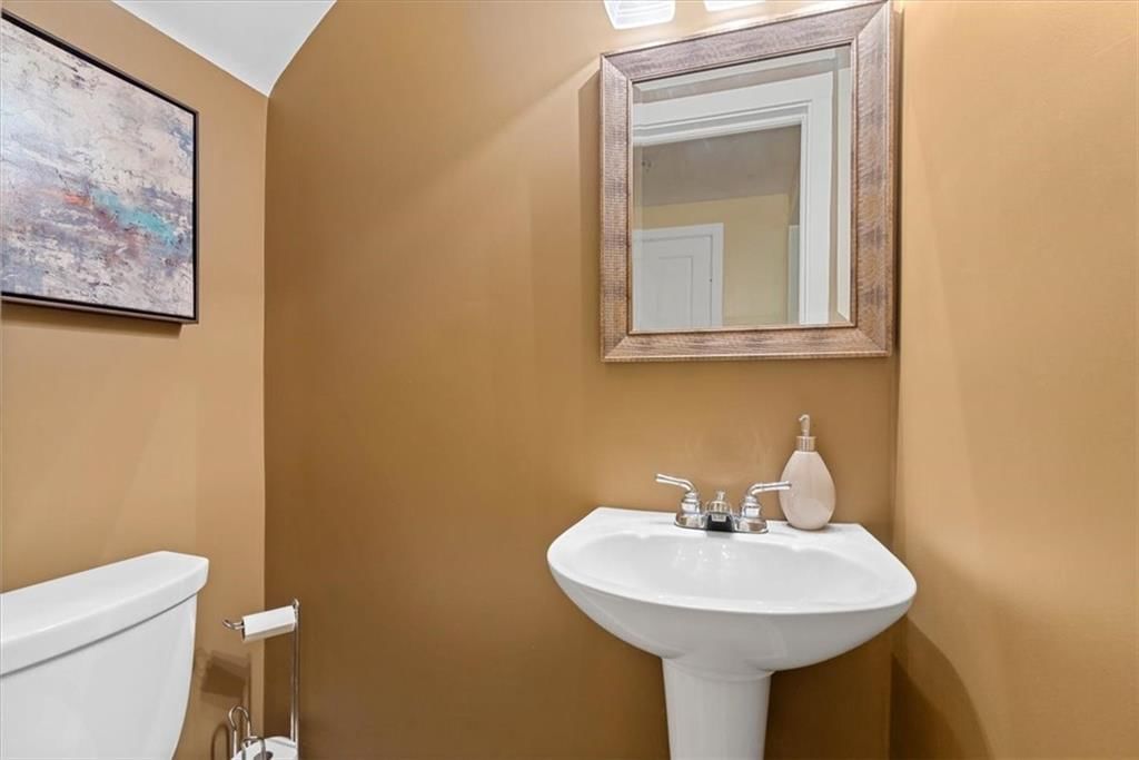 1009 W 69th Terrace — photo 30