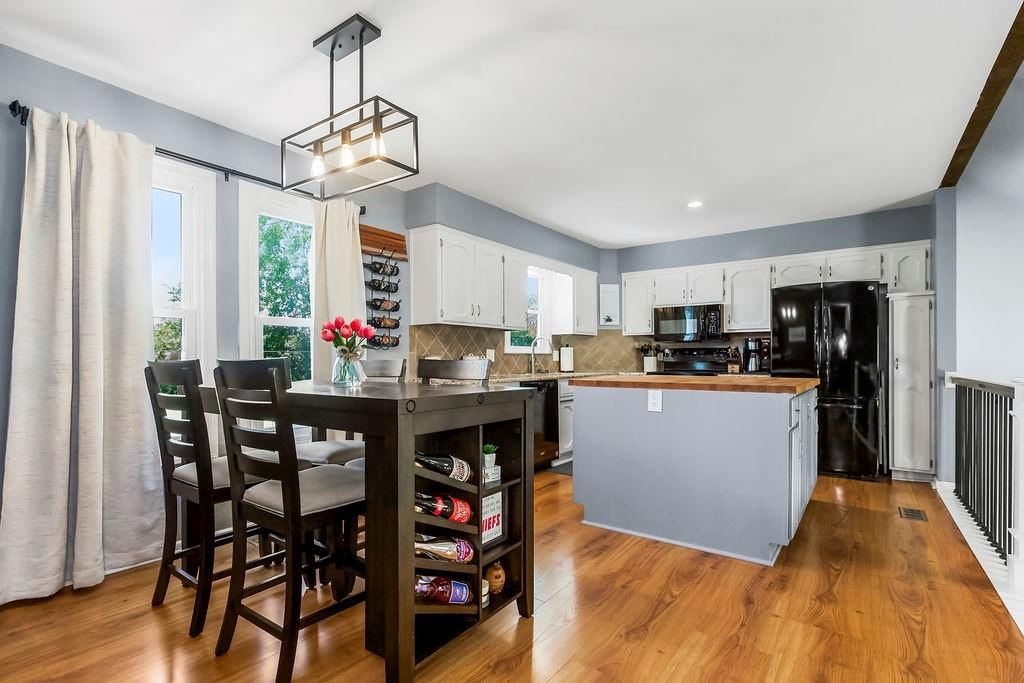 16023 W 154TH Terrace — photo 8