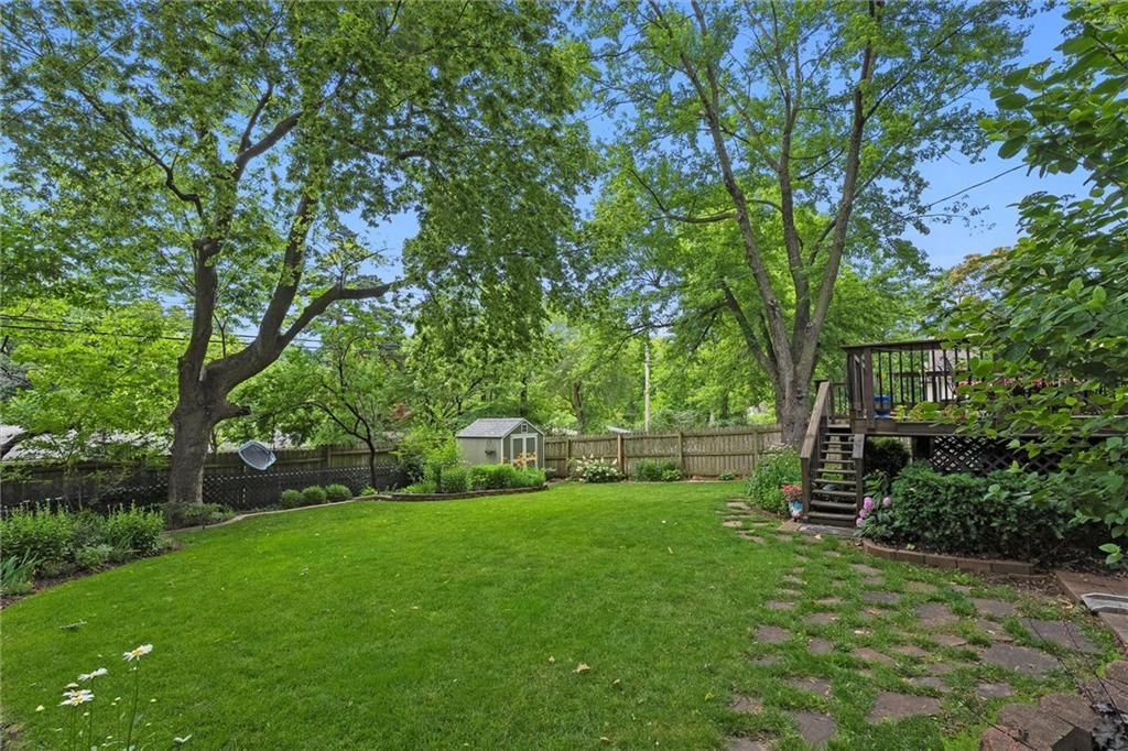 7247 Belinder Avenue — photo 28