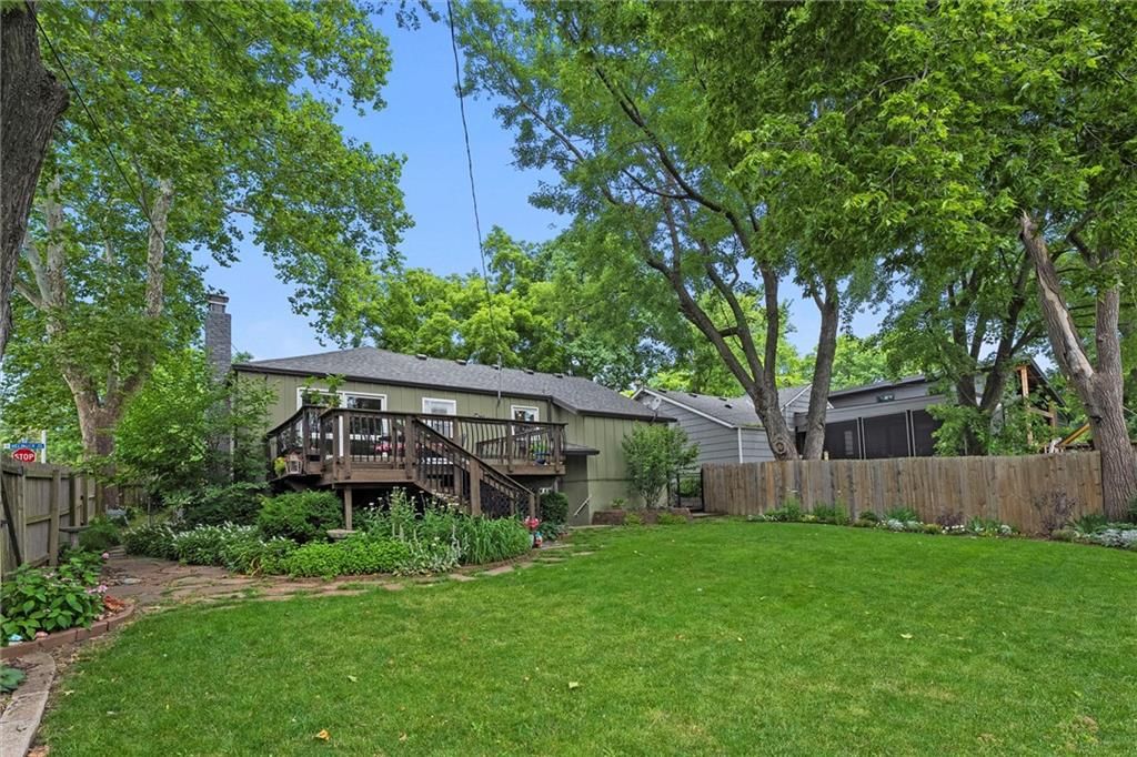 7247 Belinder Avenue — photo 32