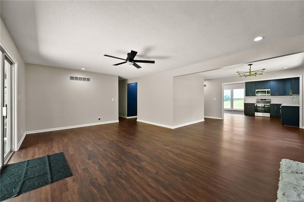 7826 Haskell Drive — photo 5