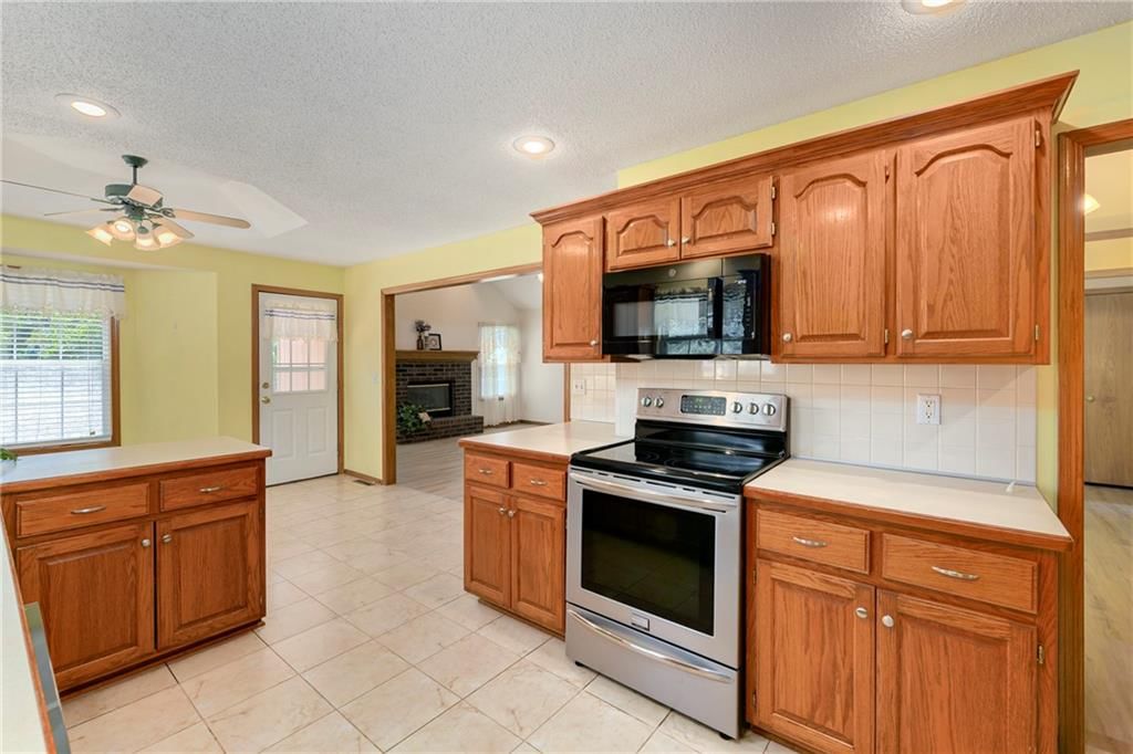 2104 NE Avanti Drive — photo 10