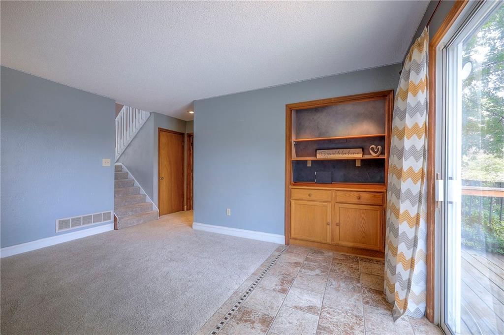 4729 Halsey Street — photo 23