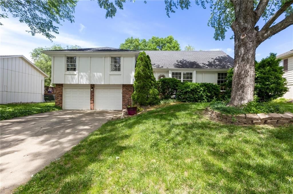 824 E Johnston Street — photo 35
