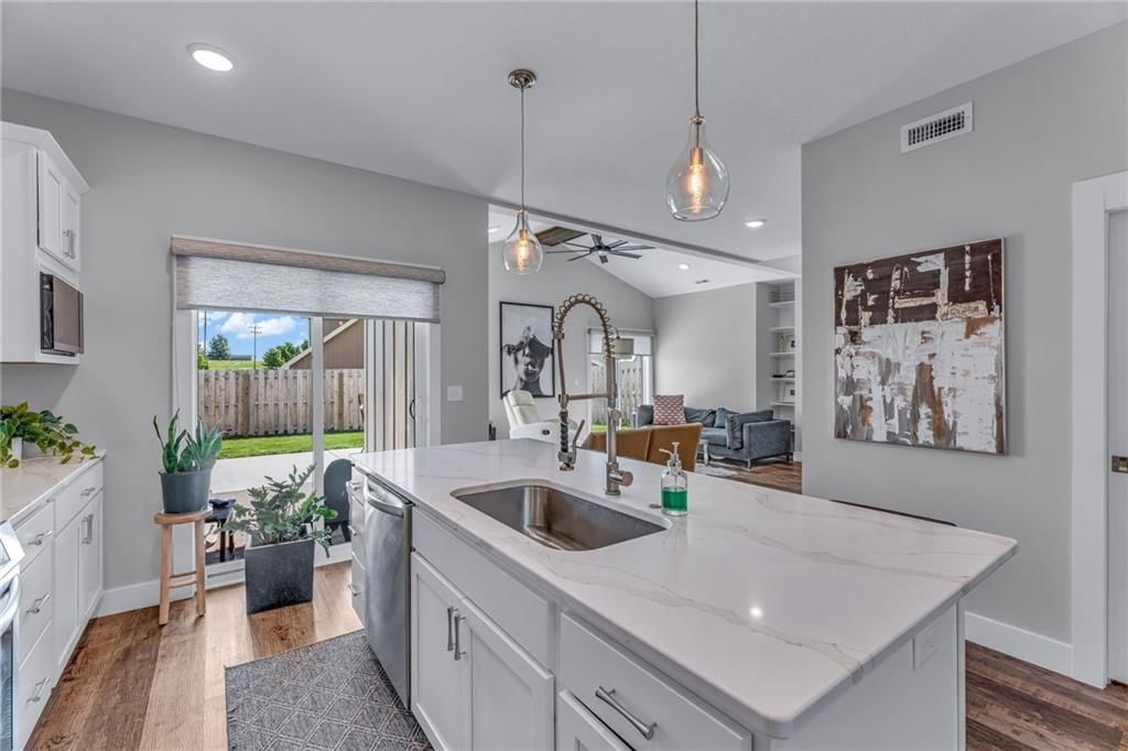 2704 Chasehire Drive — photo 10