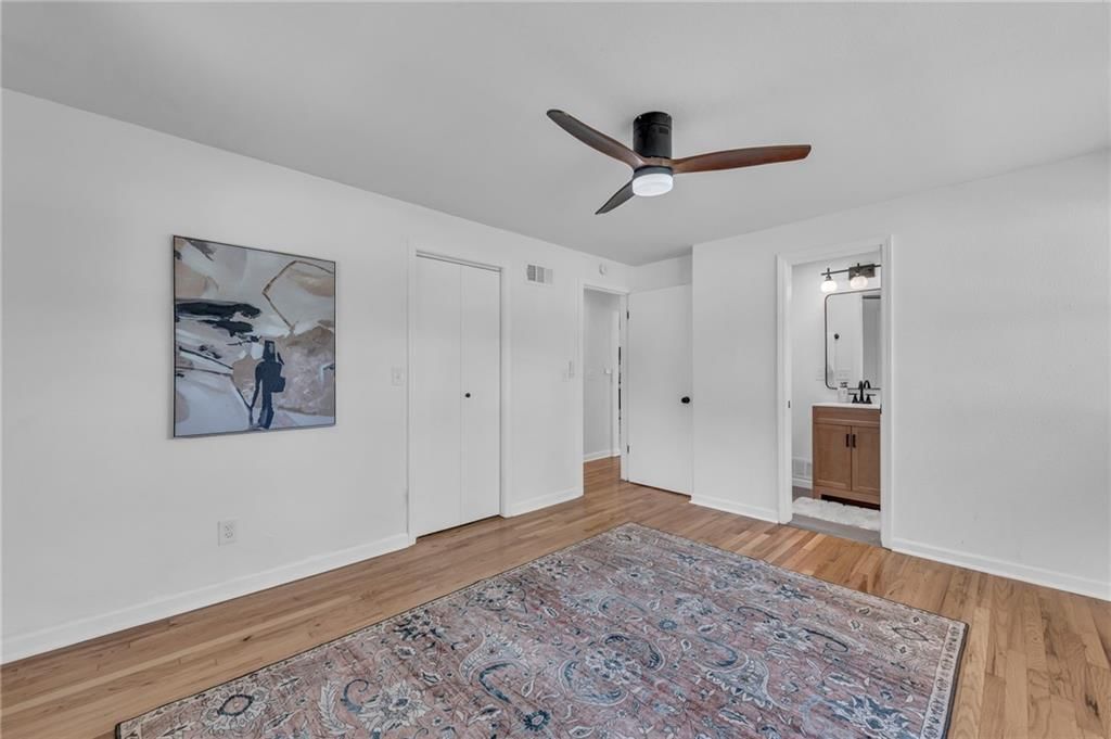 718 E Red Road — photo 23