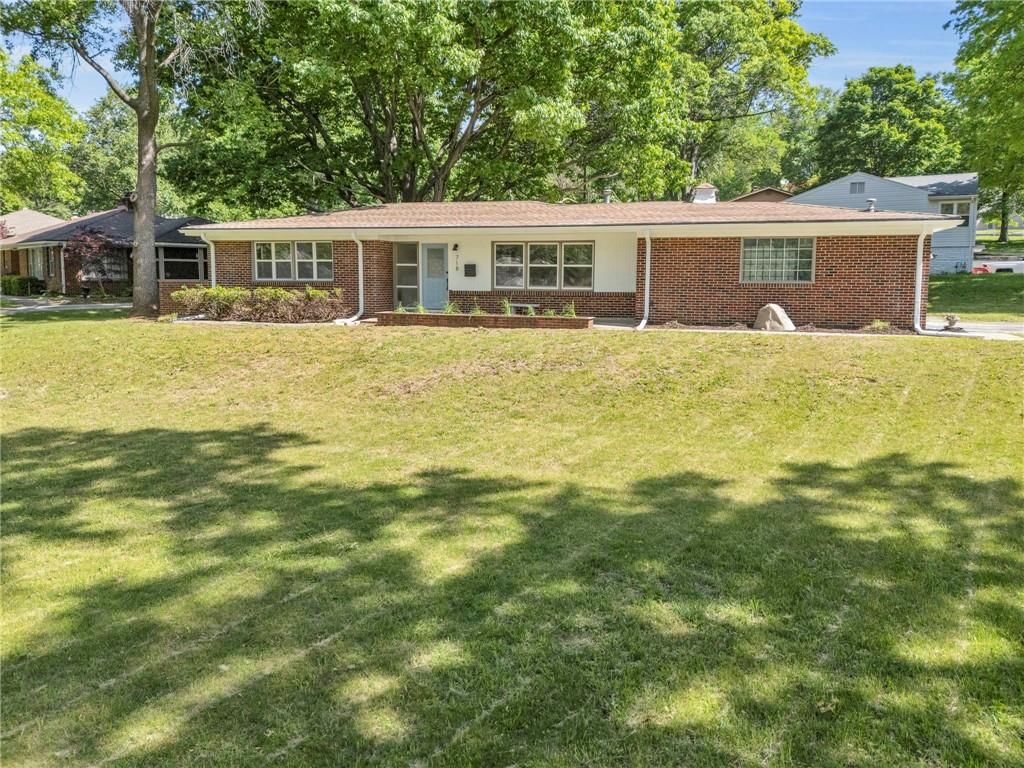 718 E Red Road — photo 5