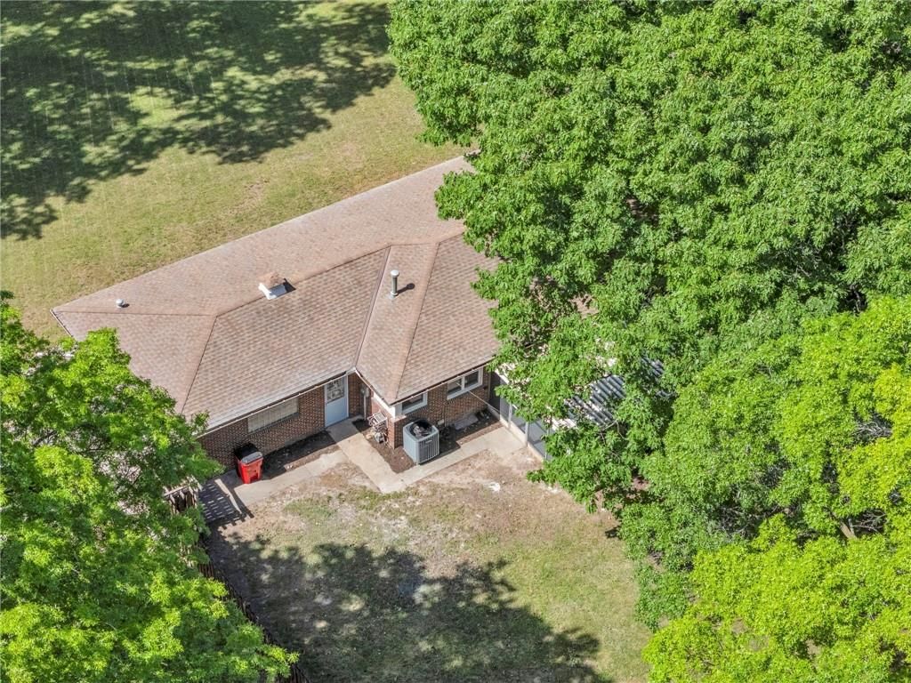 718 E Red Road — photo 45