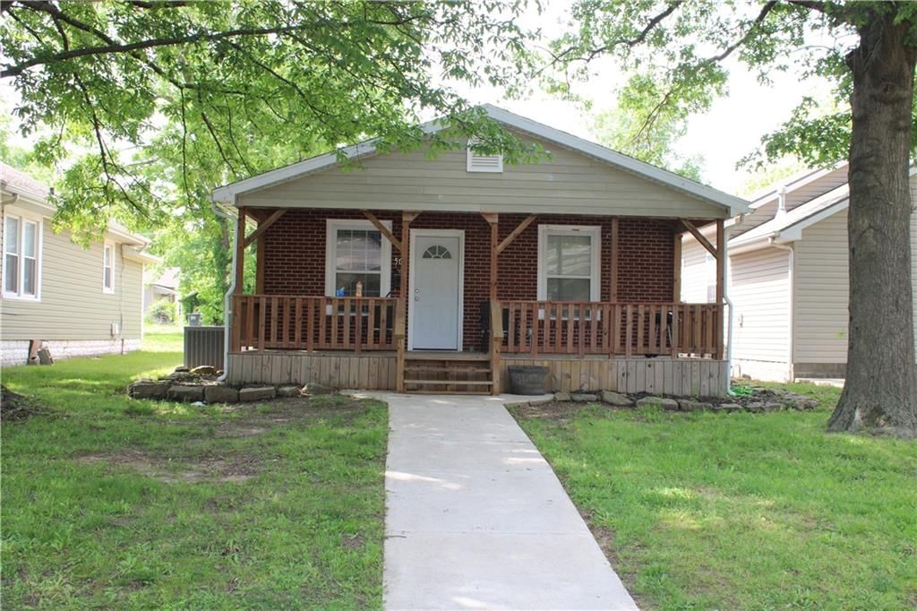 504 E Jackson Street — photo 15