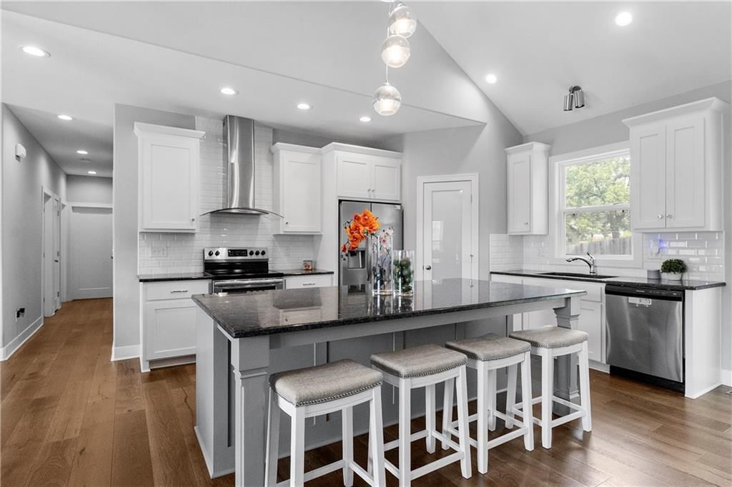 408 Fairway Road — photo 6