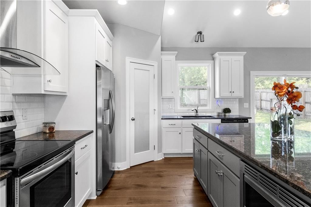 408 Fairway Road — photo 7