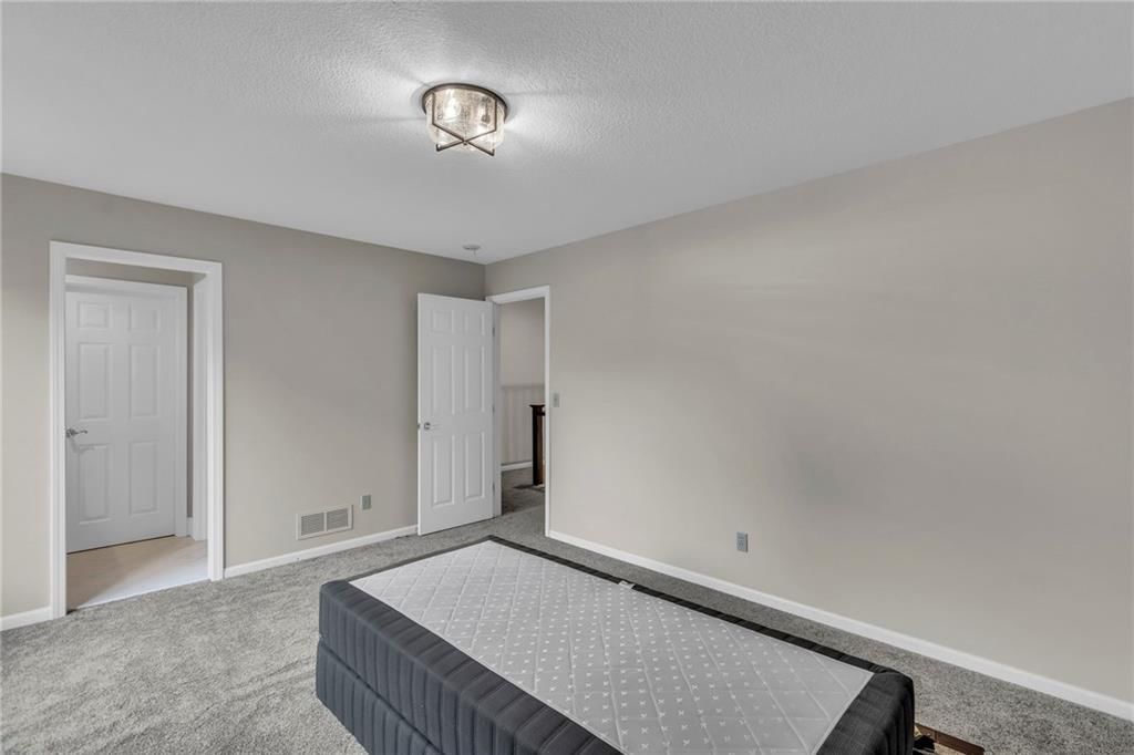 15452 Ironhorse Circle — photo 63