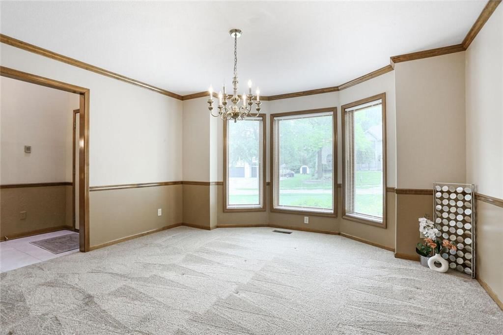 709 Kingston Drive — photo 12
