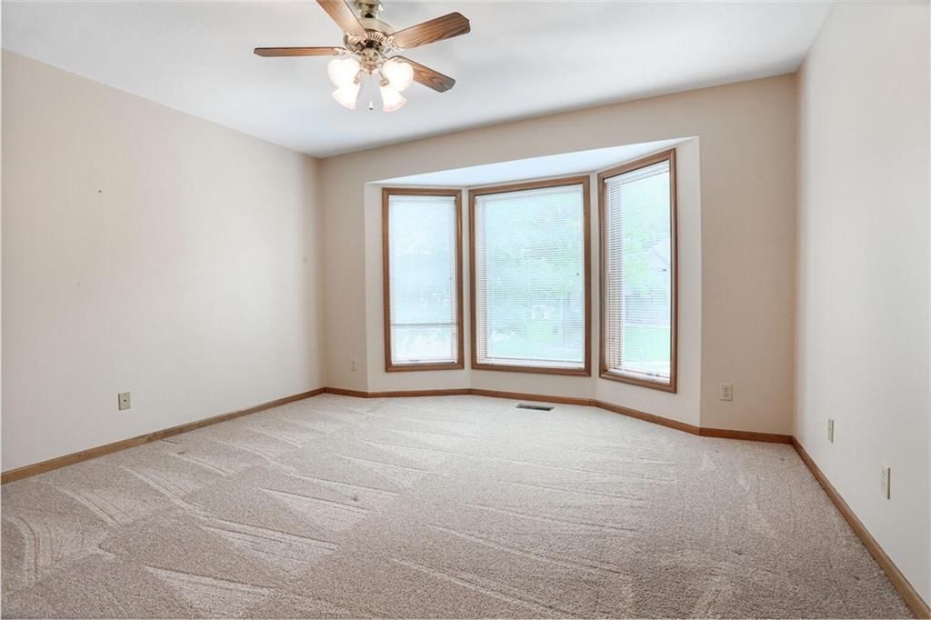 709 Kingston Drive — photo 17