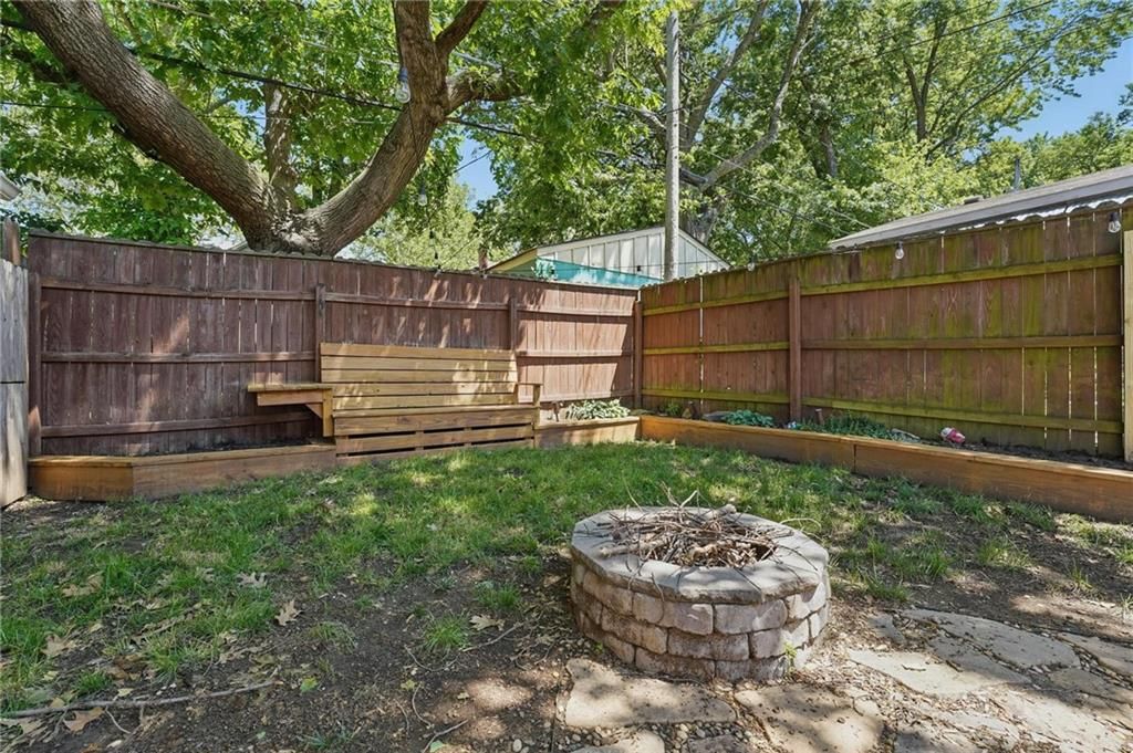 4121 Wyoming Street — photo 48
