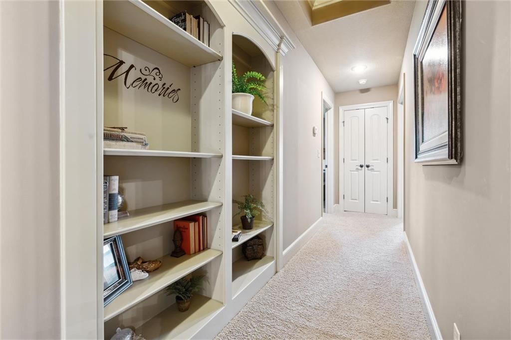 10233 N Prospect Avenue — photo 35