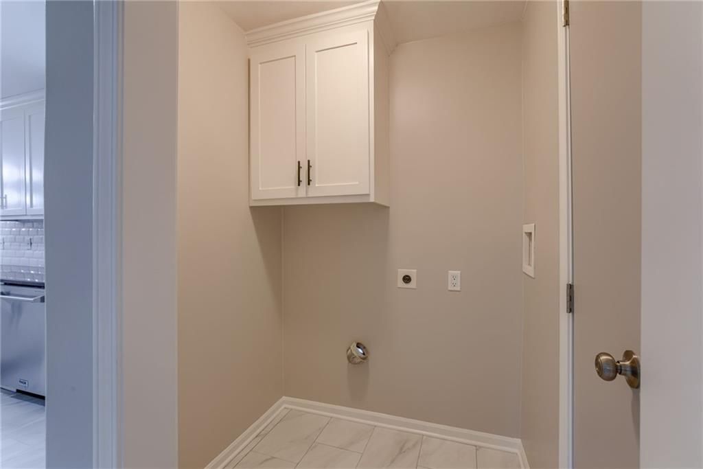 319 W MORSE Avenue — photo 12
