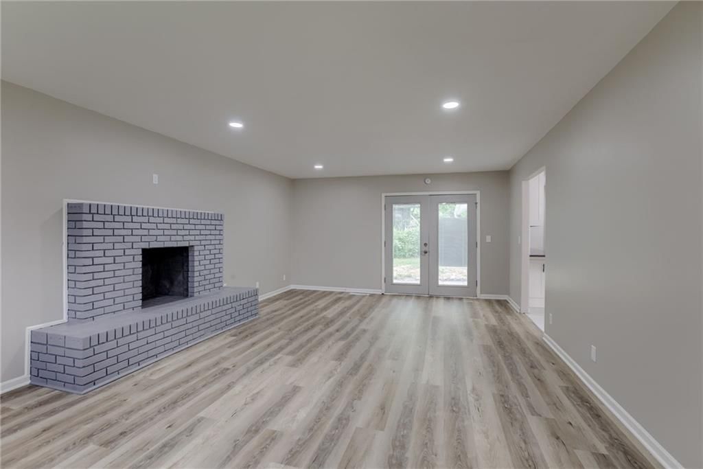 319 W MORSE Avenue — photo 6