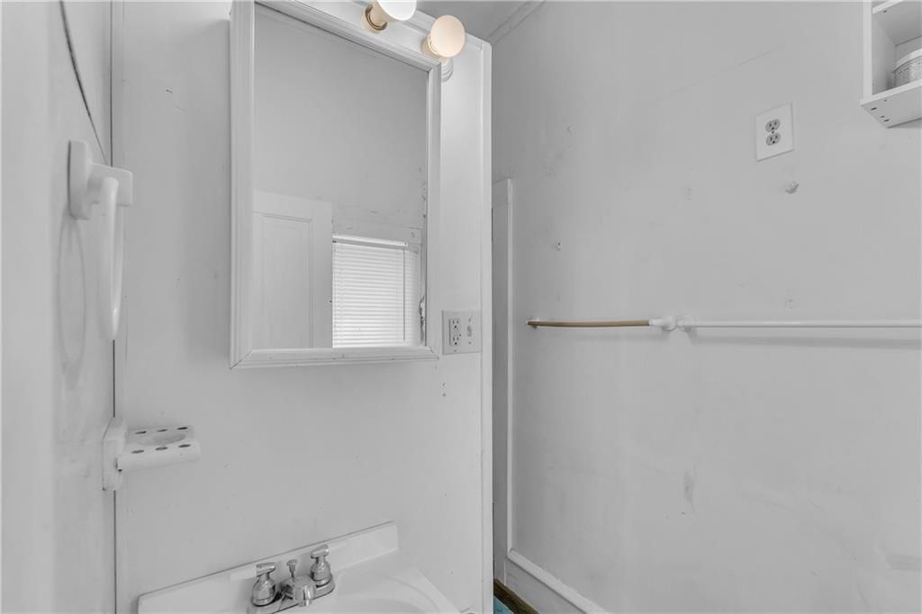 613 W 3rd Street — photo 19