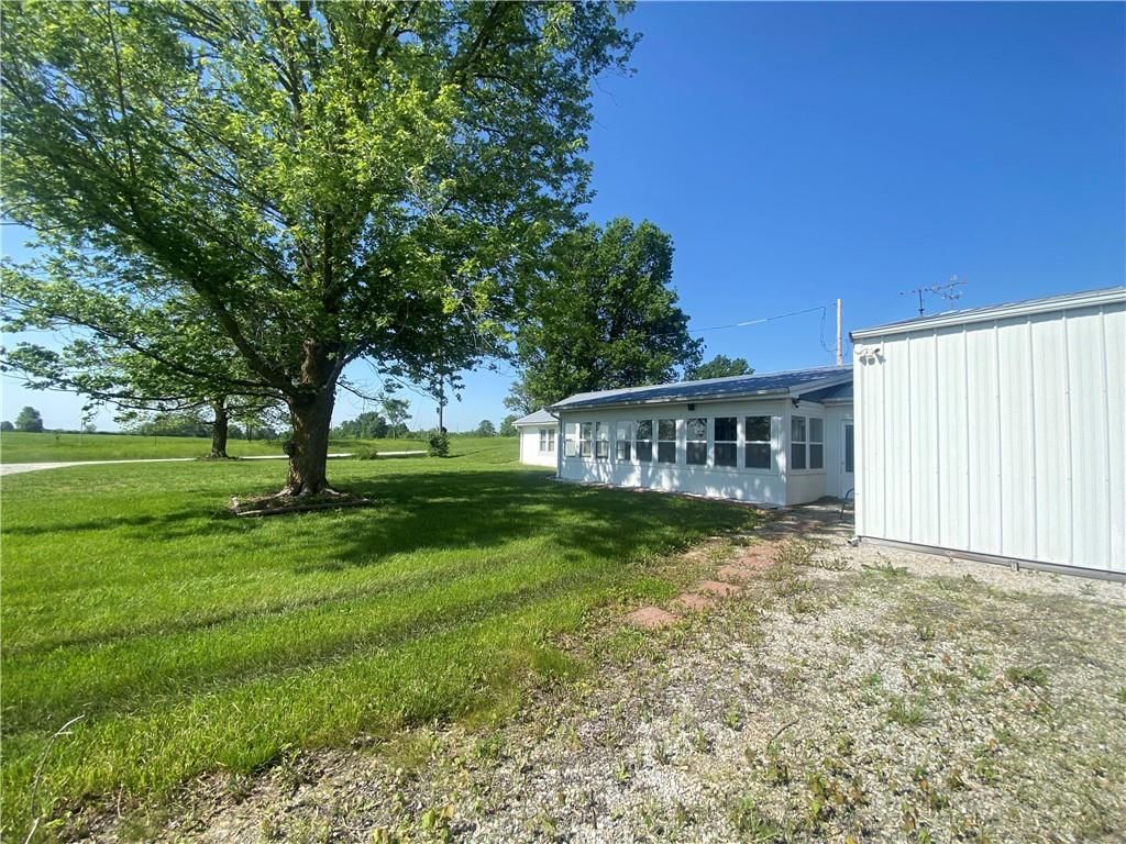 1445 NW 800th Road — photo 5