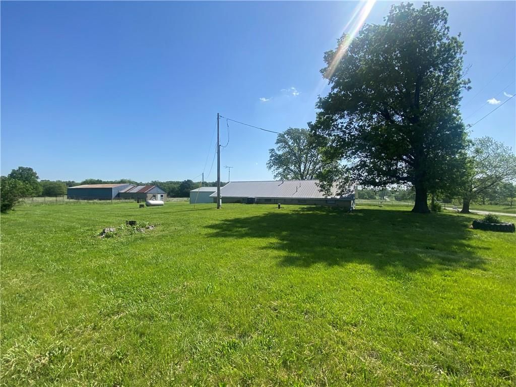 1445 NW 800th Road — photo 7