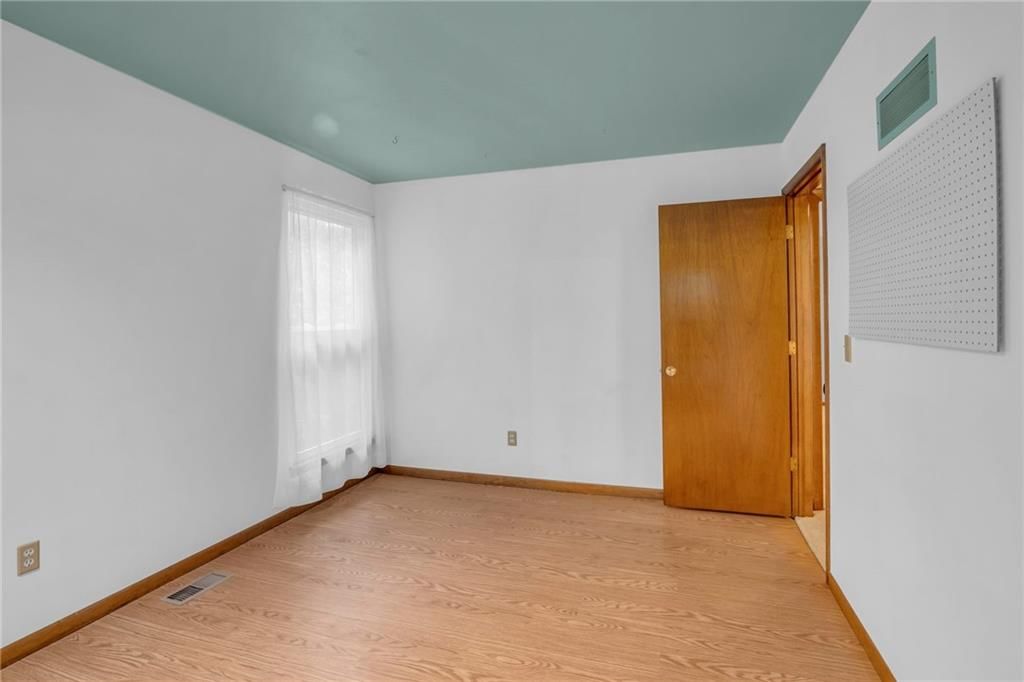 9137 Greenway Lane — photo 25