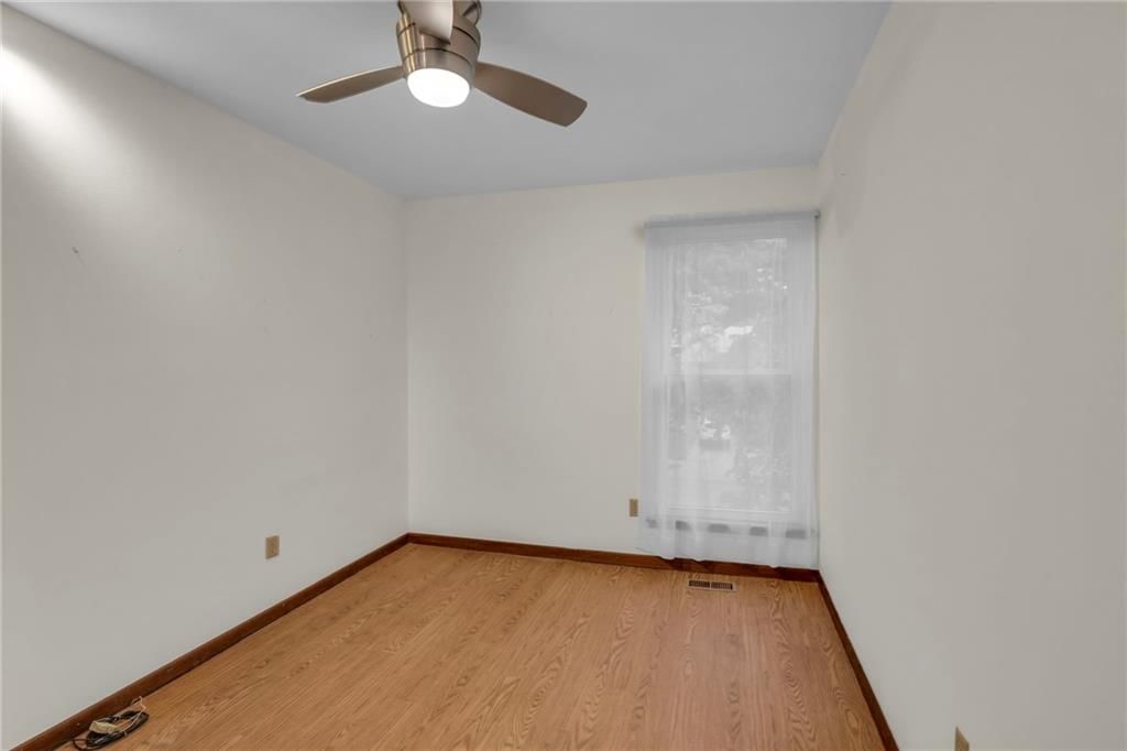 9137 Greenway Lane — photo 27