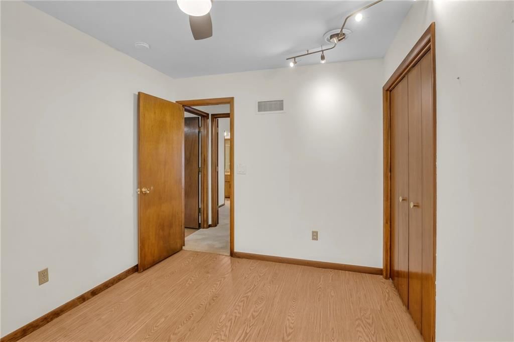 9137 Greenway Lane — photo 28