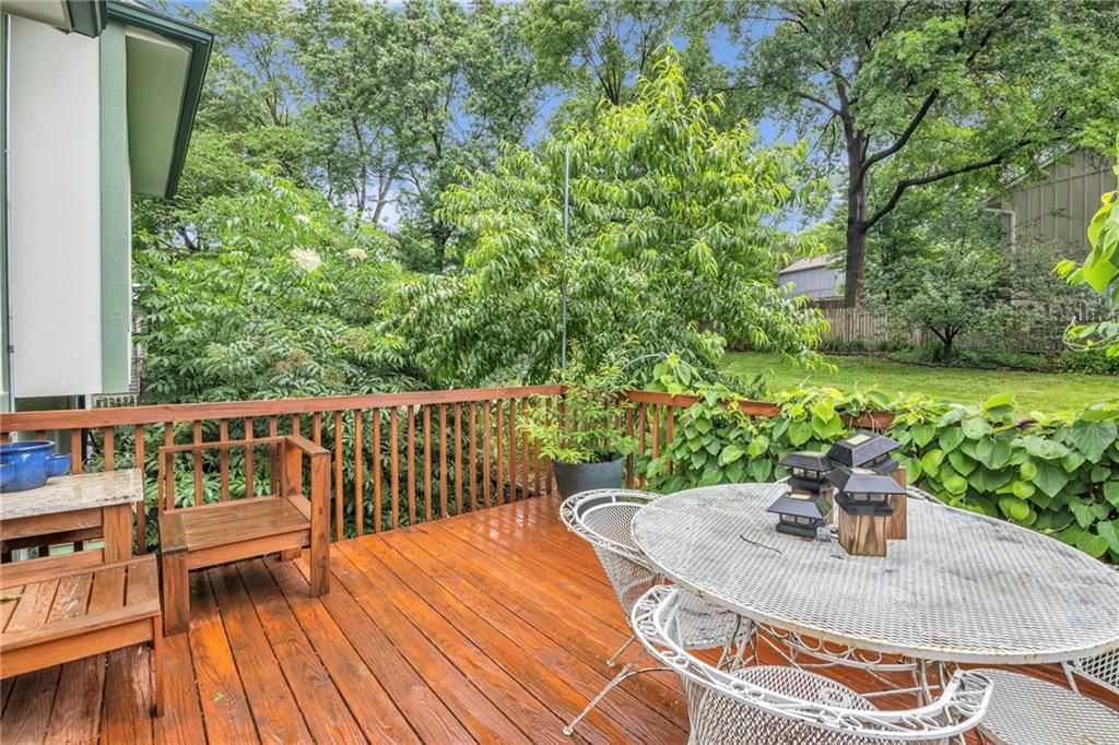 9137 Greenway Lane — photo 34