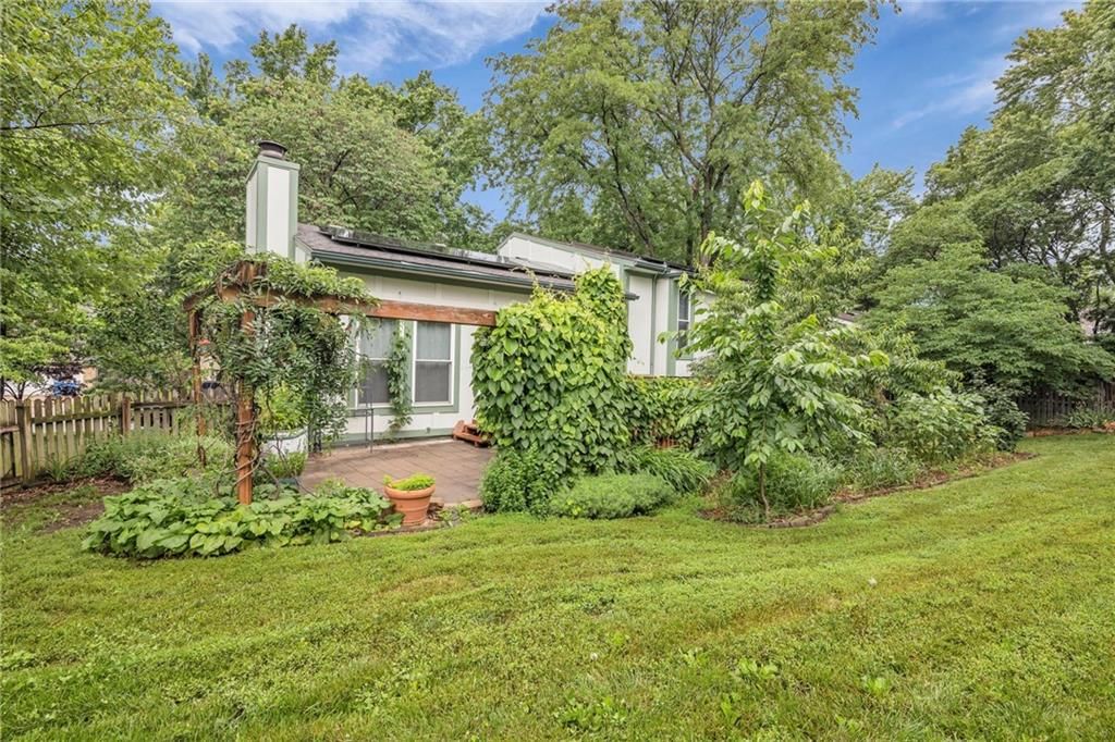 9137 Greenway Lane — photo 39