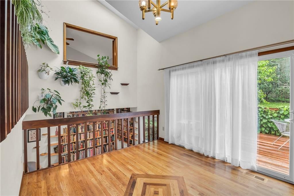 9137 Greenway Lane — photo 9