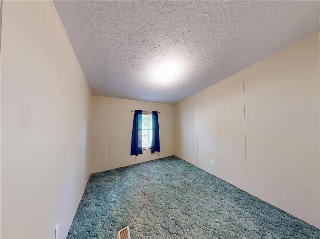 458 E Elm Street — photo 12