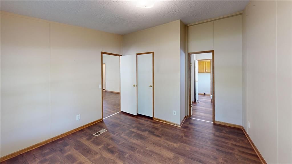 458 E Elm Street — photo 20