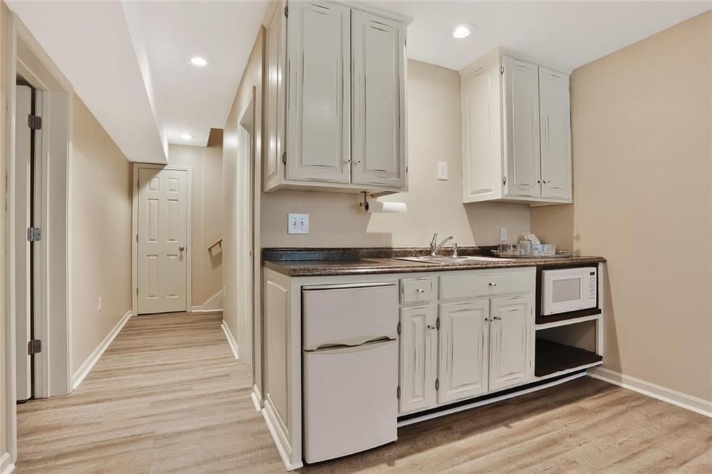 15940 Linden Street — photo 25