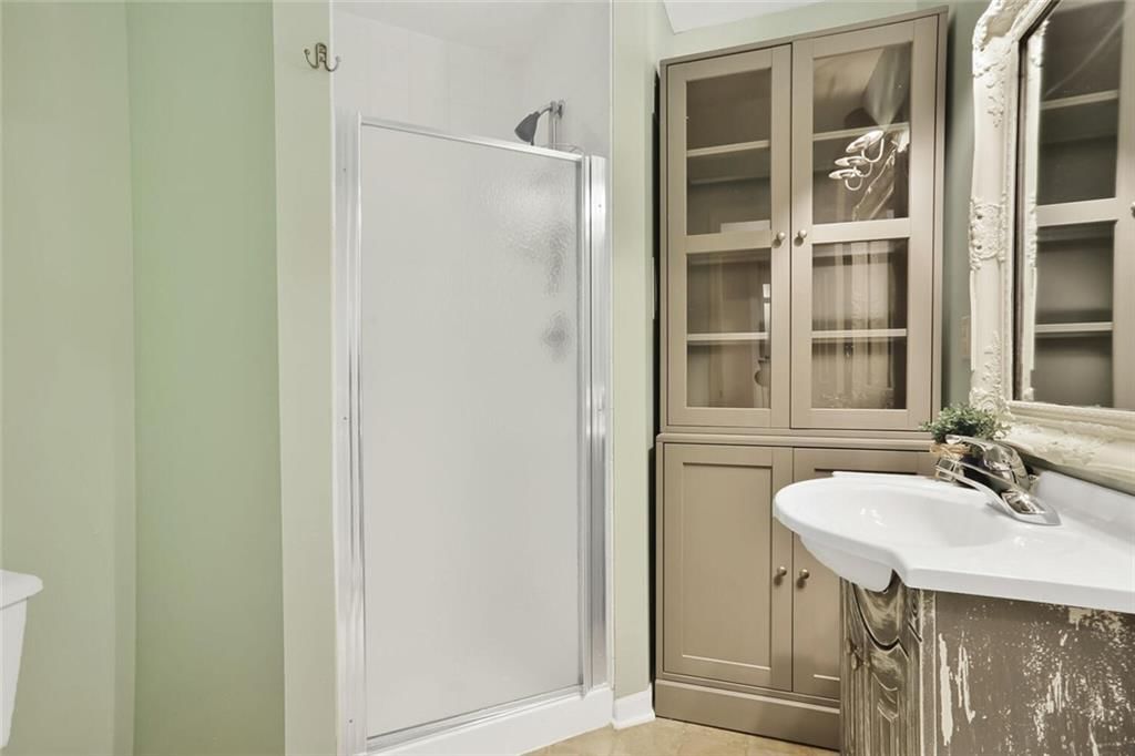 15940 Linden Street — photo 27